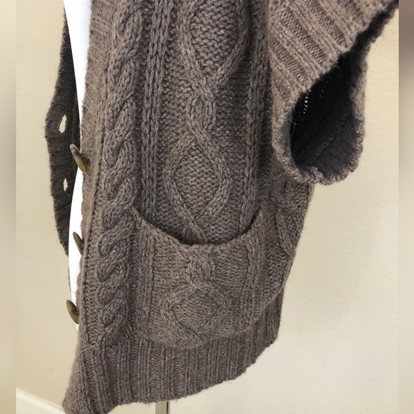 GAP Brown Cable Knit Cardigan Size Large - Picture 4 of 7